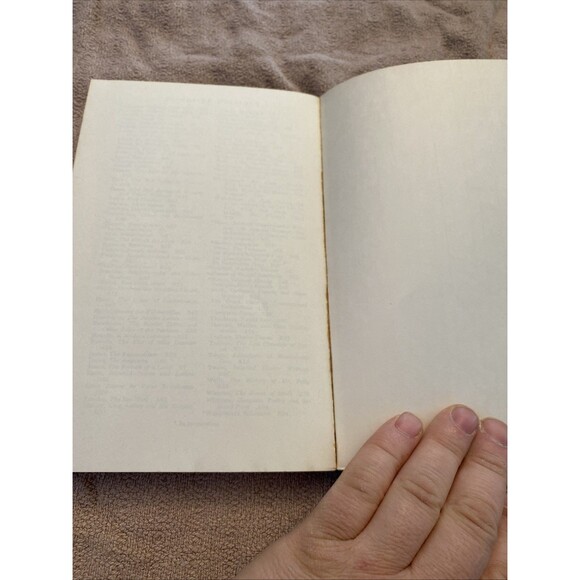 Pride and Prejudice by Jane Austen [RARE 1956 Paperback Riverside Editions] - Picture 9 of 9